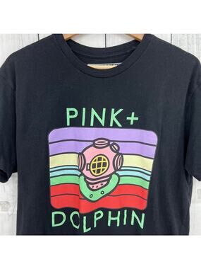 Pink Dolphin Submarine Deep Sea Diver Graphic Tee Shirt Black Mens Medium